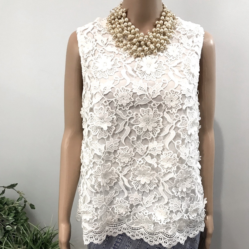 3D Lace Sleeveless Top J. McLaughlin Large